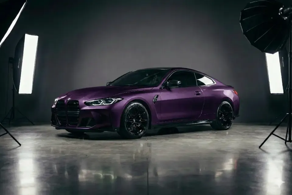 BMW M4 Purple Gloss car wrap visualization